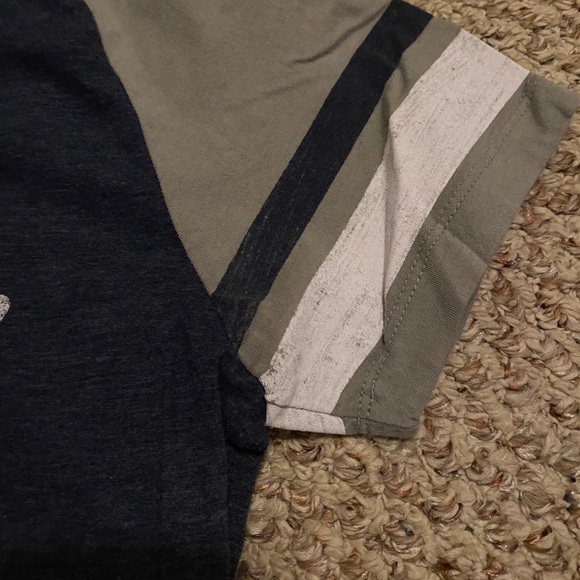 NFL Women’s Patriot shirt - Picture 4 of 5